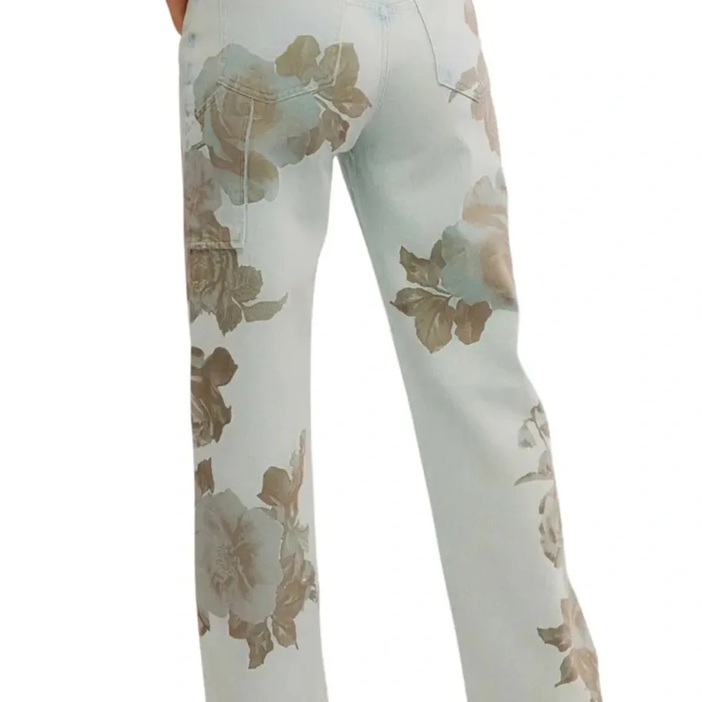 We the Free Tinsley Baggy High Rise Straight Leg Floral Jeans NWT size 26 - Picture 4 of 6